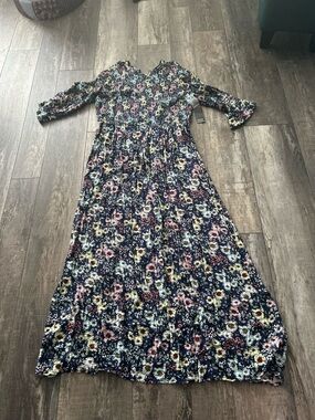 ANA Floral Navy Maxi Dress with 3/4 Sleeves Size Large. top1